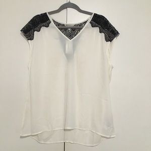 BRAND NEW Cream Banana Republic v-neck top